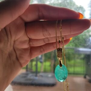 Glow Emerald necklace